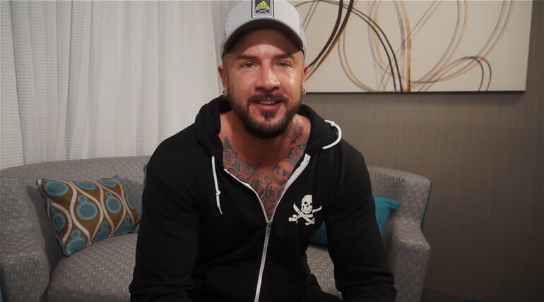 DOLF DIETRICH ( INTERVIEW )  in Dolf Dietrich