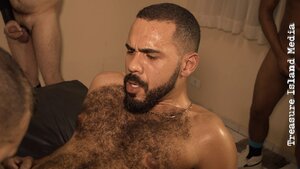 WOOFPIGBOY GANGBANG